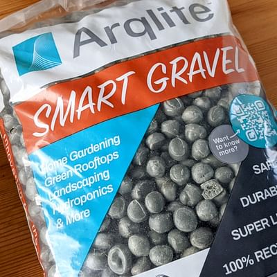 Smart Gravel | Eco-Friendly Plant Drainage for Healthy Roots | Pots & Raised Garden Beds | Yard and Pot Decoration | Lightweight & Clean (0.5 Cu FT Regular Size)